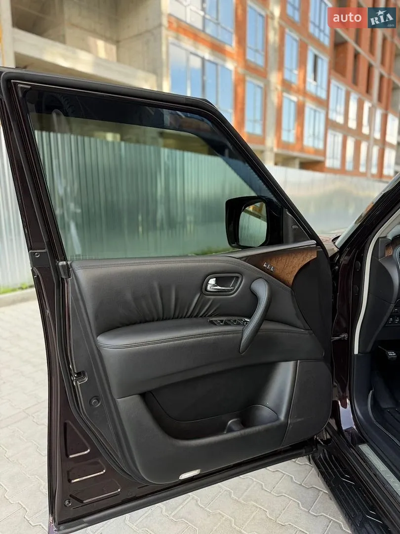 2010 Infiniti QX56 - мініатюра 35