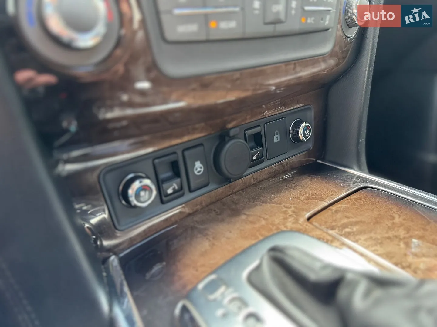 2012 Infiniti QX56 - мініатюра 19