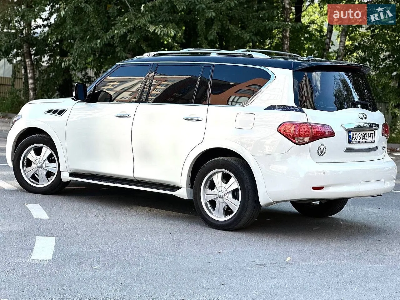 2011 Infiniti QX56 - мініатюра 14