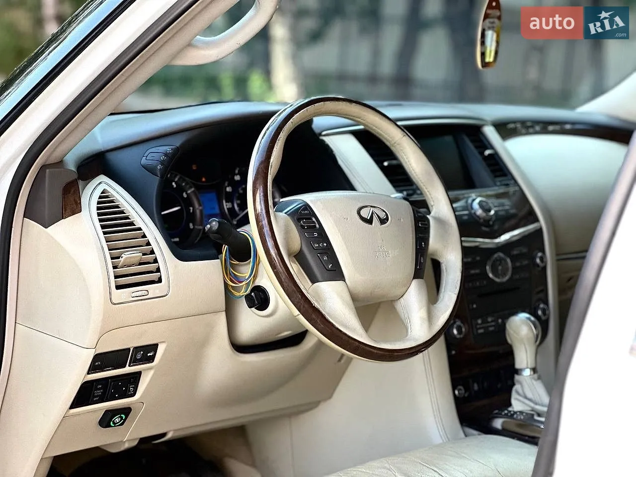 2011 Infiniti QX56 - мініатюра 20