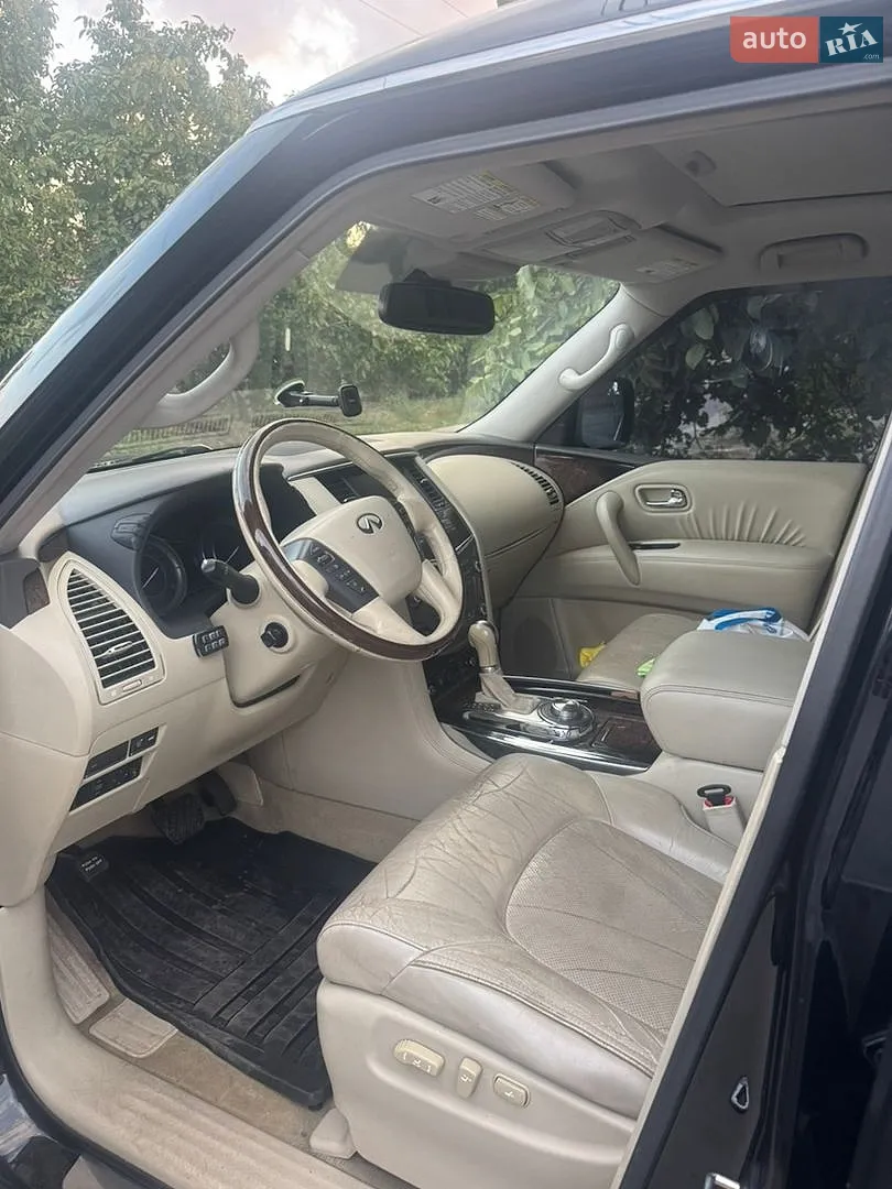 2010 Infiniti QX56 - мініатюра 3