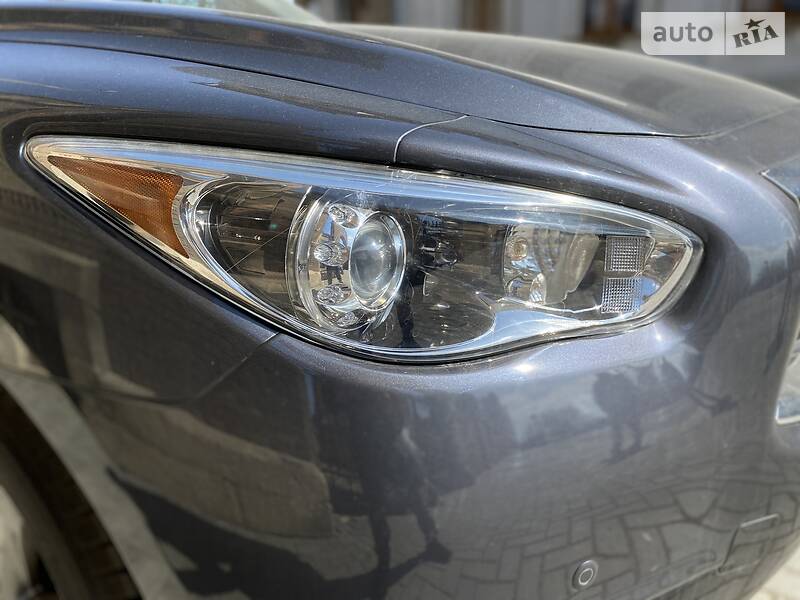 Позашляховик / Кросовер Infiniti QX60 2014 в Чернівцях