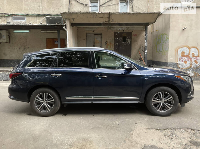 Внедорожник / Кроссовер Infiniti QX60 2016 в Одессе