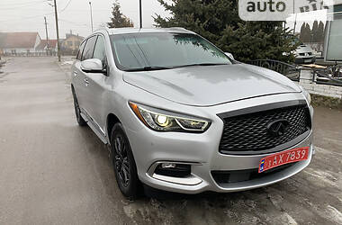 Позашляховик / Кросовер Infiniti QX60 2016 в Рівному