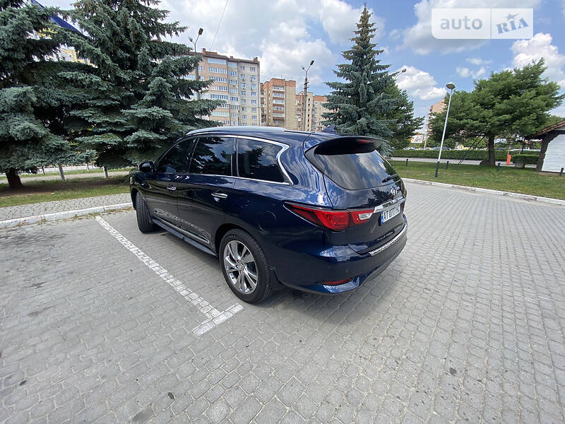 Внедорожник / Кроссовер Infiniti QX60 2017 в Ивано-Франковске