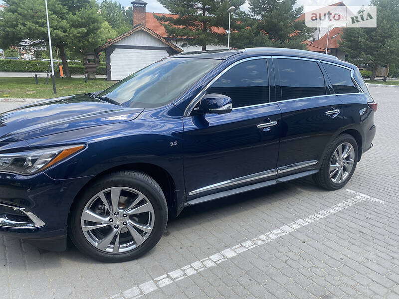 Внедорожник / Кроссовер Infiniti QX60 2017 в Ивано-Франковске
