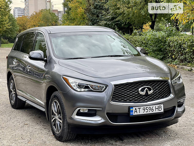 Позашляховик / Кросовер Infiniti QX60 2017 в Івано-Франківську