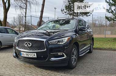 Внедорожник / Кроссовер Infiniti QX60 2017 в 