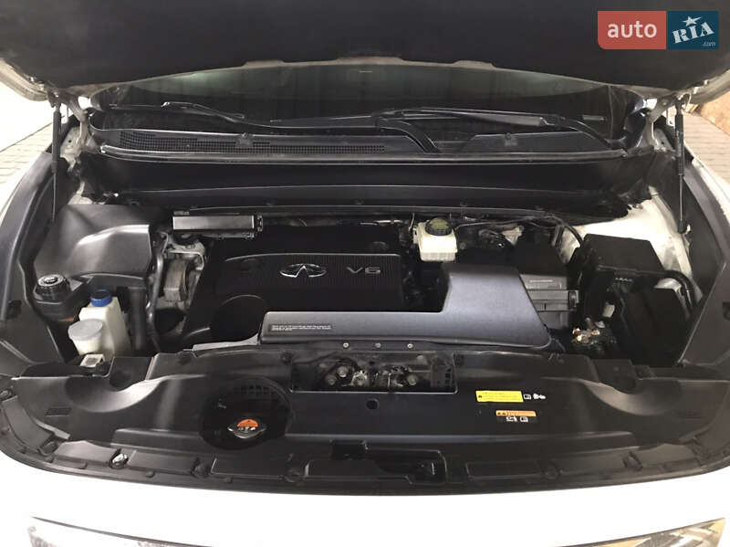Внедорожник / Кроссовер Infiniti QX60 2013 в Тернополе