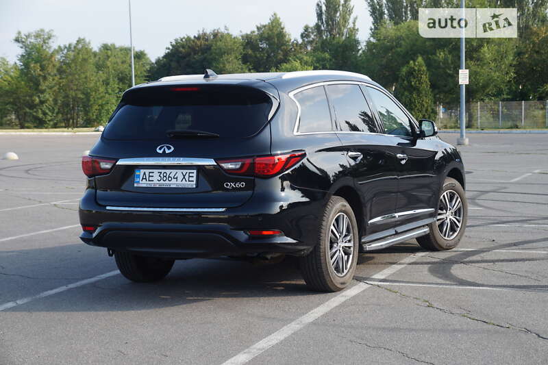 Внедорожник / Кроссовер Infiniti QX60 2018 в Днепре