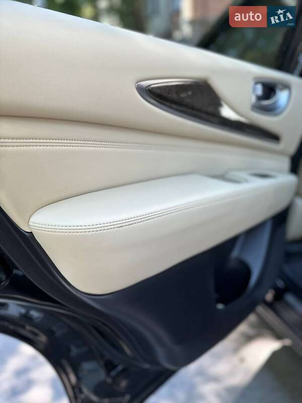 Внедорожник / Кроссовер Infiniti QX60 2015 в Полтаве