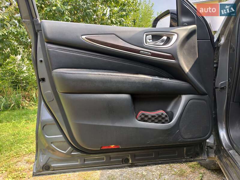 Внедорожник / Кроссовер Infiniti QX60 2016 в Тернополе