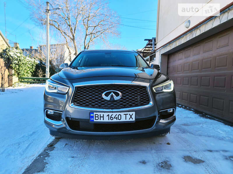 Внедорожник / Кроссовер Infiniti QX60 2016 в Одессе