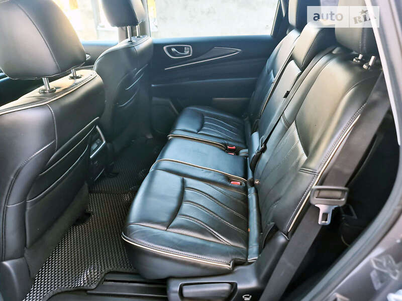 Внедорожник / Кроссовер Infiniti QX60 2016 в Одессе