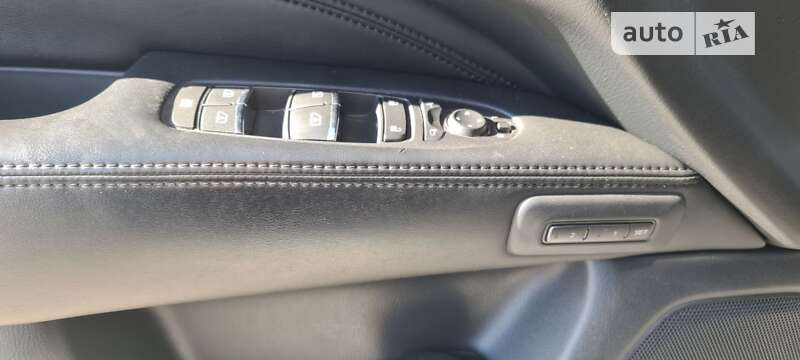 Внедорожник / Кроссовер Infiniti QX60 2015 в Днепре