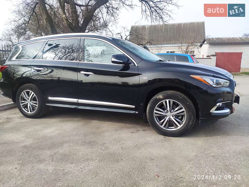 Внедорожник / Кроссовер Infiniti QX60 2019 в Киеве