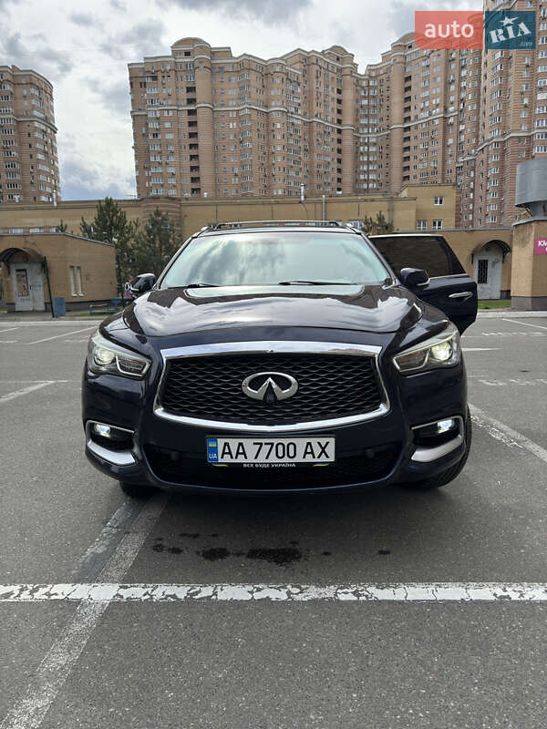 Позашляховик / Кросовер Infiniti QX60 2016 в Києві