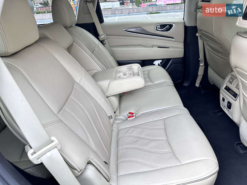 Позашляховик / Кросовер Infiniti QX60 2016 в Києві