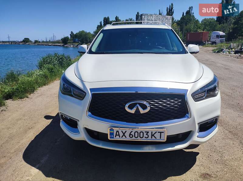 Внедорожник / Кроссовер Infiniti QX60 2018 в Одессе