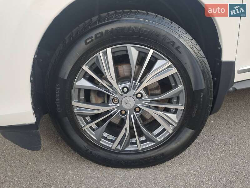 Внедорожник / Кроссовер Infiniti QX60 2017 в Харькове