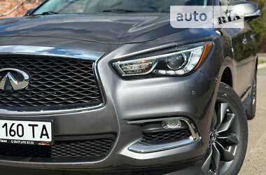 Позашляховик / Кросовер Infiniti QX60 2017 в Рівному