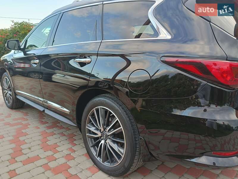 Позашляховик / Кросовер Infiniti QX60 2016 в Києві