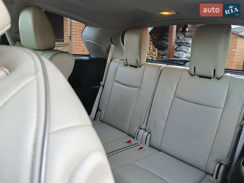 Позашляховик / Кросовер Infiniti QX60 2016 в Києві
