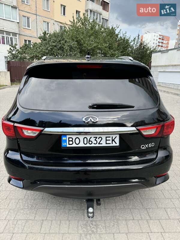 Внедорожник / Кроссовер Infiniti QX60 2016 в Тернополе