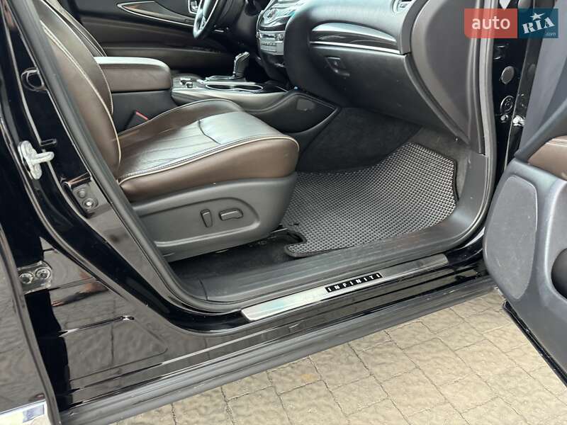 Внедорожник / Кроссовер Infiniti QX60 2016 в Тернополе