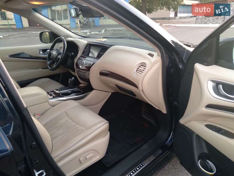 Внедорожник / Кроссовер Infiniti QX60 2017 в Теплике