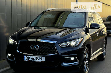 Позашляховик / Кросовер Infiniti QX60 2016 в Рівному