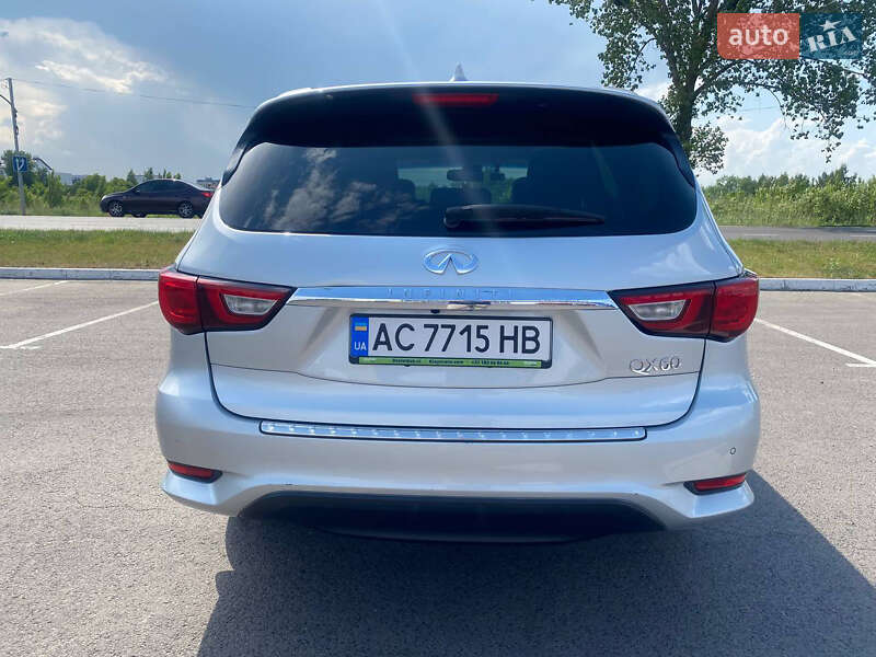 Внедорожник / Кроссовер Infiniti QX60 2016 в Киеве