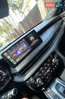 Внедорожник / Кроссовер Infiniti QX60 2022 в 