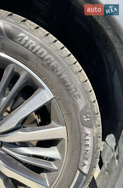 Внедорожник / Кроссовер Infiniti QX60 2022 в 
