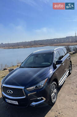 Позашляховик / Кросовер Infiniti QX60 2017 в 