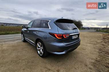 Внедорожник / Кроссовер Infiniti QX60 2016 в 