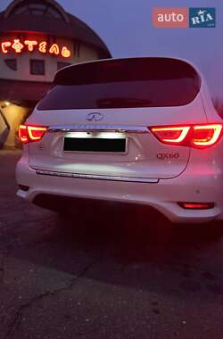 Позашляховик / Кросовер Infiniti QX60 2016 в Черкасах