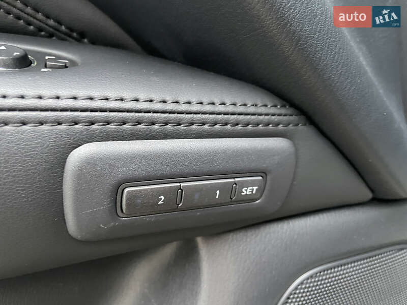 Внедорожник / Кроссовер Infiniti QX60 2013 в Львове