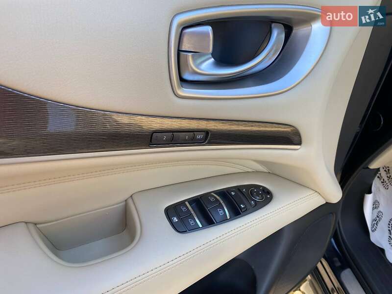 Внедорожник / Кроссовер Infiniti QX60 2018 в Львове