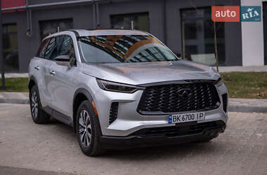 Позашляховик / Кросовер Infiniti QX60 2023 в 