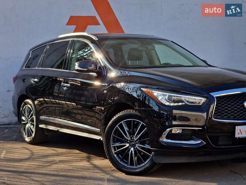 Внедорожник / Кроссовер Infiniti QX60 2018 в Одессе
