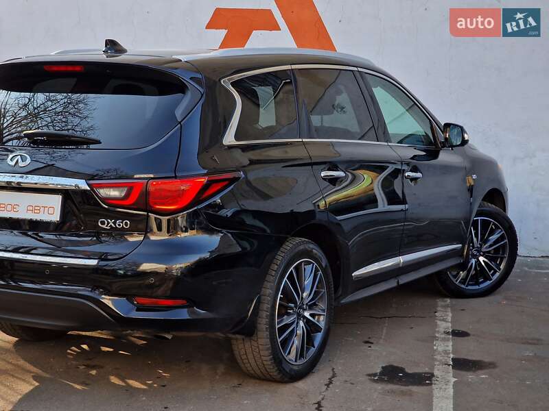 Внедорожник / Кроссовер Infiniti QX60 2018 в Одессе