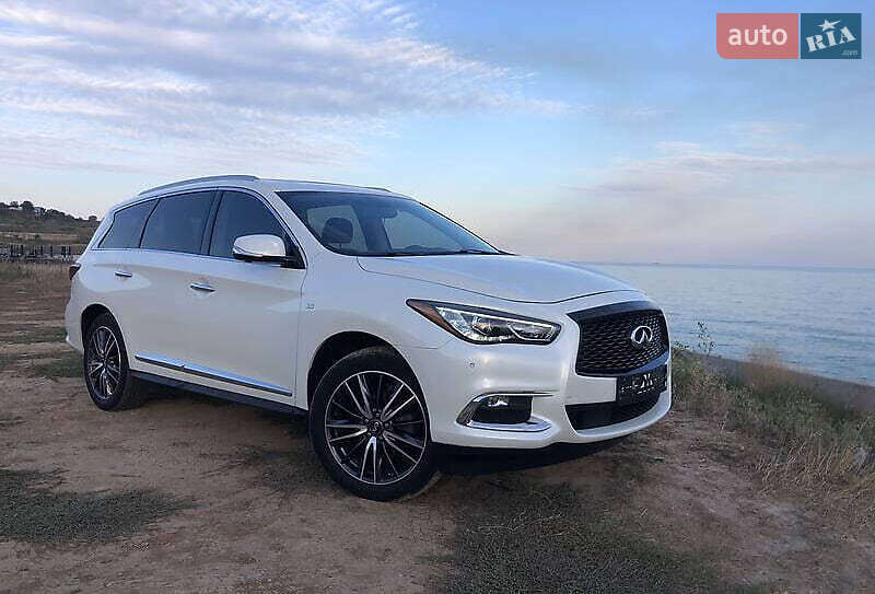 Внедорожник / Кроссовер Infiniti QX60 2017 в Киеве