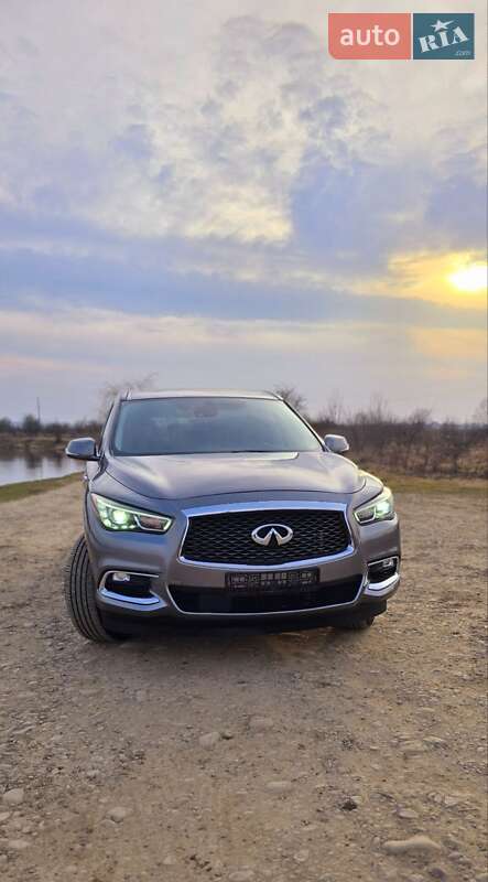Внедорожник / Кроссовер Infiniti QX60 2019 в Калуше