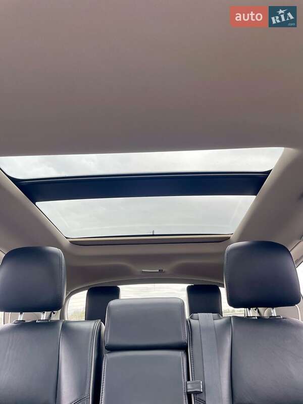 Внедорожник / Кроссовер Infiniti QX60 2013 в Киеве