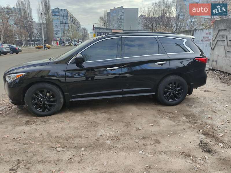 Внедорожник / Кроссовер Infiniti QX60 2015 в 
