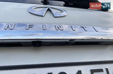 Внедорожник / Кроссовер Infiniti QX60 2016 в 