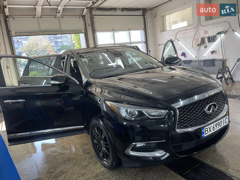 Внедорожник / Кроссовер Infiniti QX60 2018 в Одессе