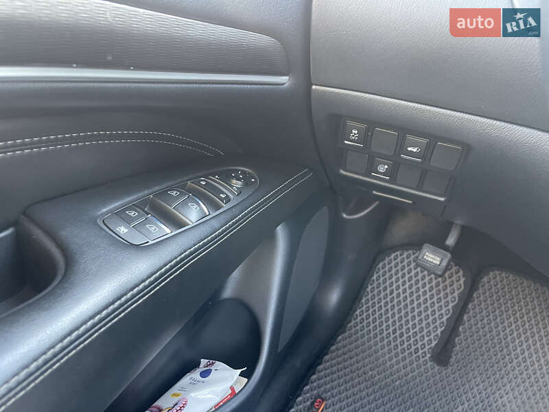 Внедорожник / Кроссовер Infiniti QX60 2018 в Одессе