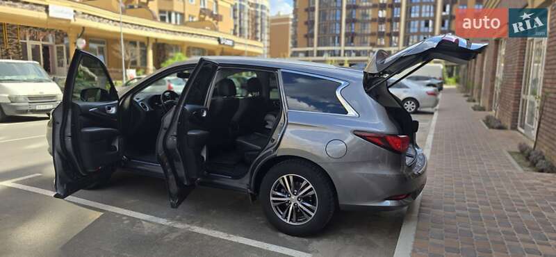 Внедорожник / Кроссовер Infiniti QX60 2017 в Киеве